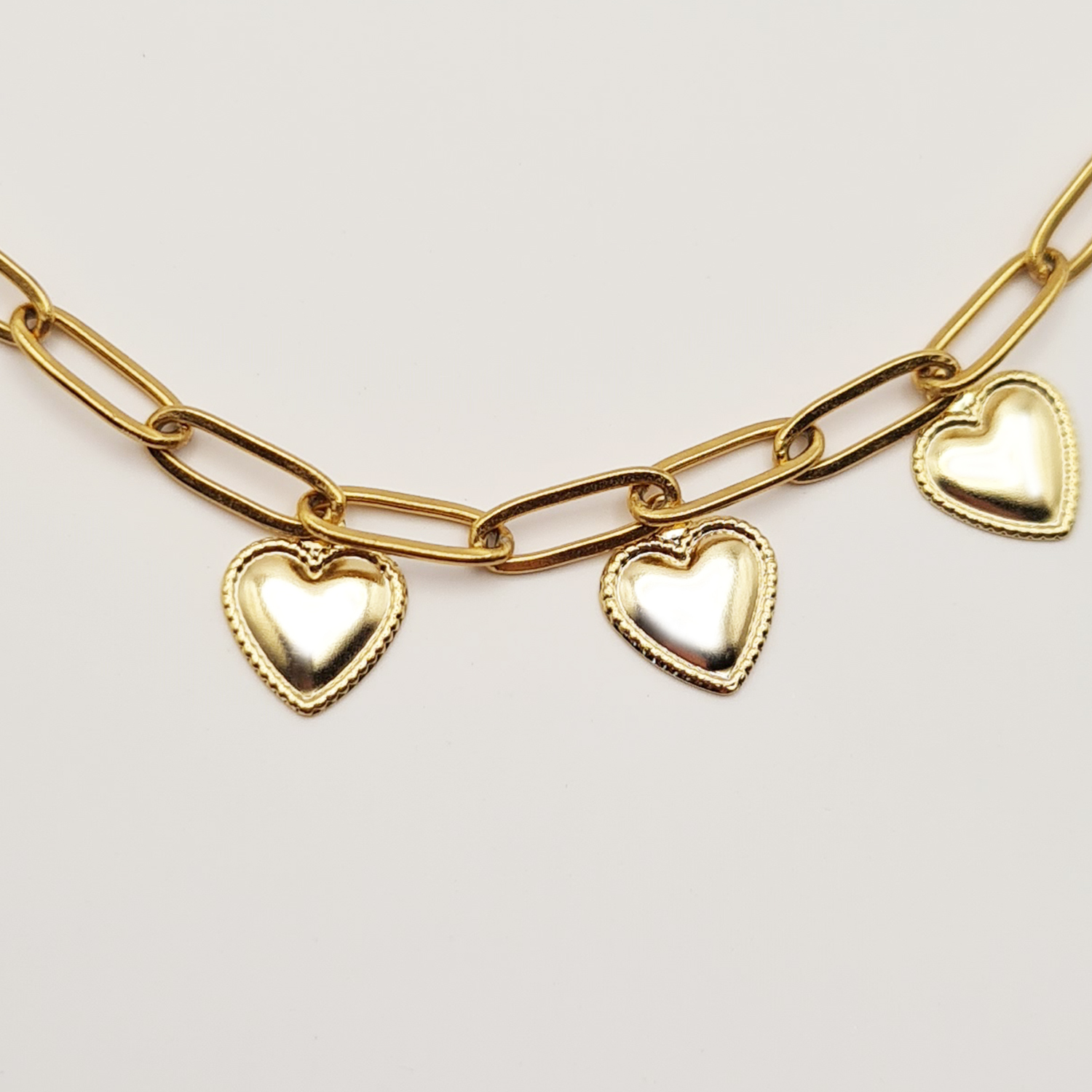 collier-3-coeurs-acier-inoxydable-fete-des-meres-olympe-bijoux-bagues-bracelets-colliers-boucles-joncs-creoles-broches7