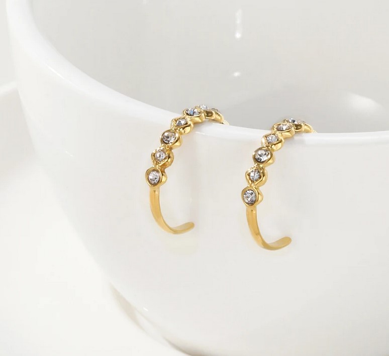 creoles-zircon-acier-inoxydable-olympe-bijoux-femmes-bagues-colliers-broches-bracelets-earcuff