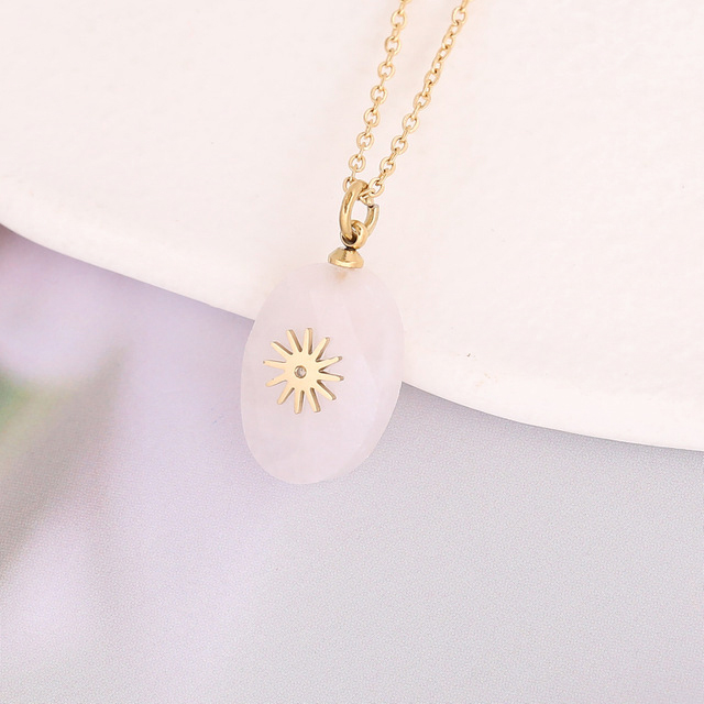 collier-etoile-pierre-naturelle-blanche-olympe-bijoux