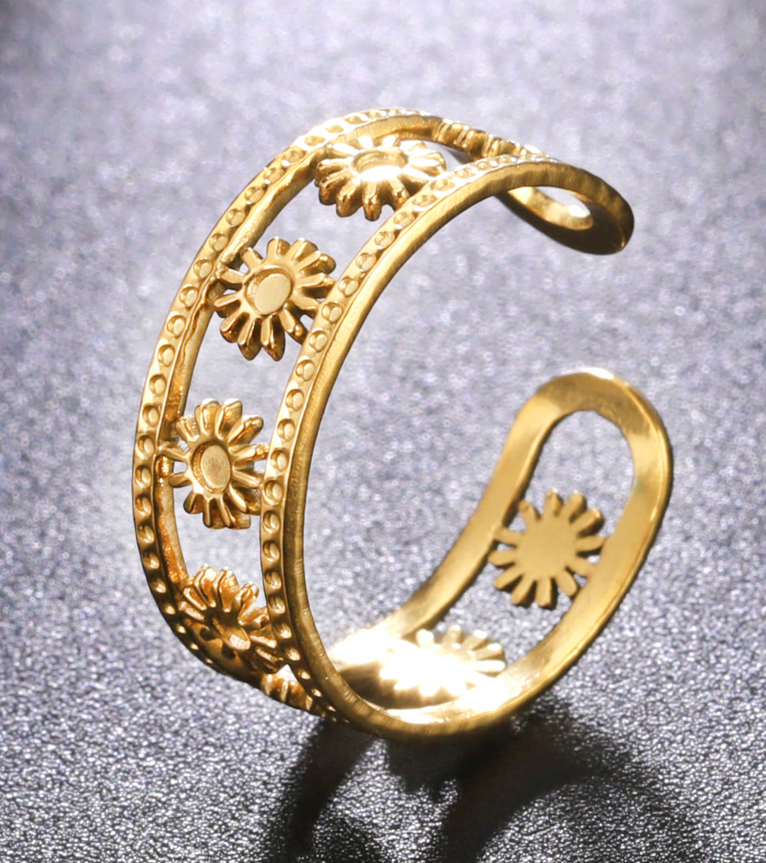 bague-soleils-olympe-bijoux-fond-noir