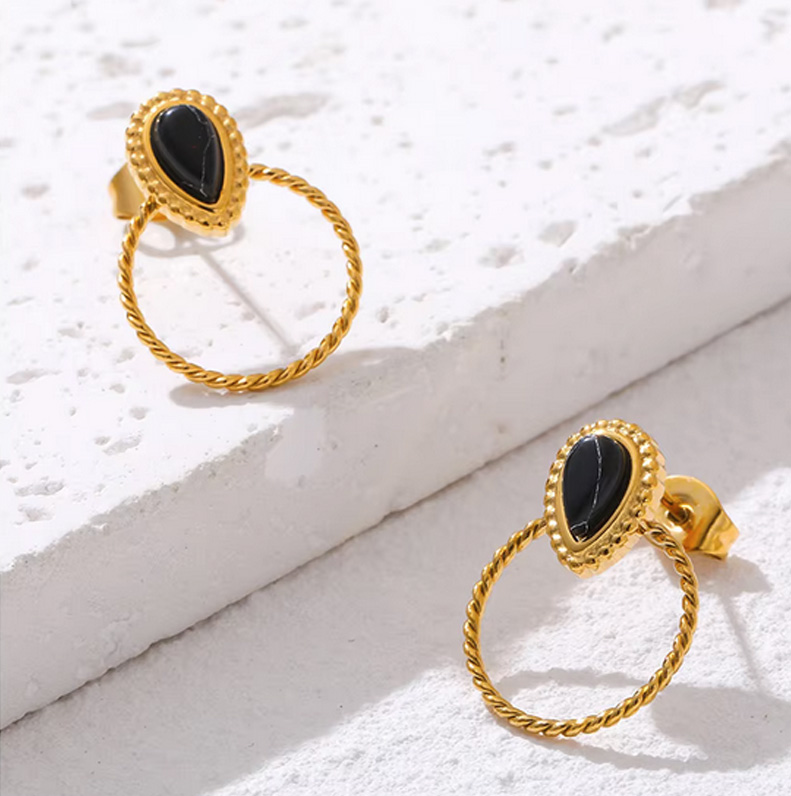 Boucles-d-oreilles-Mona-Acier-inoxydable-pierre-naturelle-noir-Olympe-bijoux-Bagues-colliers-bracelets-joncs-creoles3