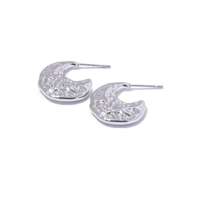 Boucles-d-oreilles-Nora-Acier-inoxydable-argent_Olympe-bijoux-bagues-bracelets-boucles-d-oreilles-creoles-earcuff-jonc2