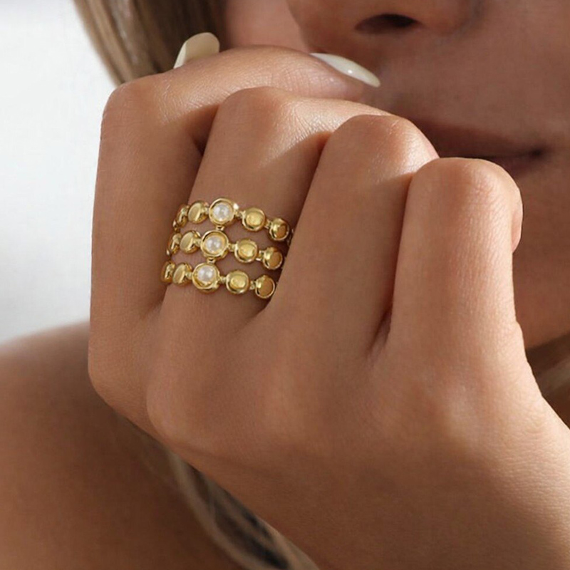 Bague-Isore-perles-blanches-Acier-inoxydable-doré-Olympe-bijoux-colliers-bracelets-joncs-boucles-d-oreilles-creoles-earcuff-colliers