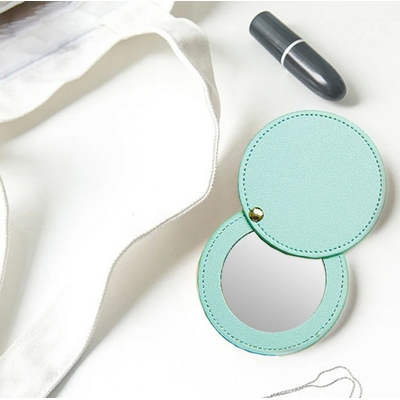 miroir-rond-cuir-vert-accessoire-beaute-olympe-bijoux-acier-inoxydable-bagues-bracelets-boucles-d-oreilles-creoles-broches-colliers