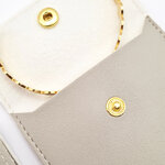 pochette-rangement-bijoux-similicuir-gris-bijoux-olympe-bijoux-acier-inoxydable-bagues-colliers-bracelets-boucles-d-oreilles-creoles-2