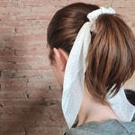 foulchie-scrunchie-blanc-pois-dore-accessoire-mode-femme-olympe-bijoux-acier-inoxydable-bagues-colliers-bracelets-boucles-d-oreilles-creoles3