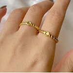 bague-fine-torsade-plateau-olympe-bijoux-fantaisie-femme-acier-inoxydable-pierres-naturelles-email-bagues-broches-colliers-bracelets-boucles-aercuff2