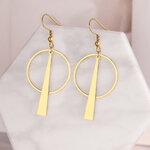 boucles-oreilles-batonnet-olympe-bijoux-fond-marbre
