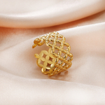 bague-panier-dore-olympe-bijoux-fond-tissu2