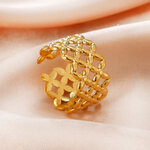 bague-panier-dore-olympe-bijoux-fond-tissu