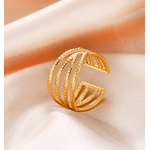 bague-lignes-geometriques-olympe-bijoux-fond-tissu
