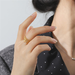 bague-3rangs-etoile-perles-dorees-olympes-bijoux-portee