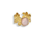 Bague-Ornella-acier-inoxydable-pierre-naturelle-rose-pale-motifs-fleurs-Olympe-bijoux2