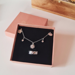 coffrets-lora-argent-boucles-collier--fete-des-meres-Olympe-bijoux-acier-inoxydable-bagues-colliers-bracelets-boucles-d-oreilles-broches-earcuff