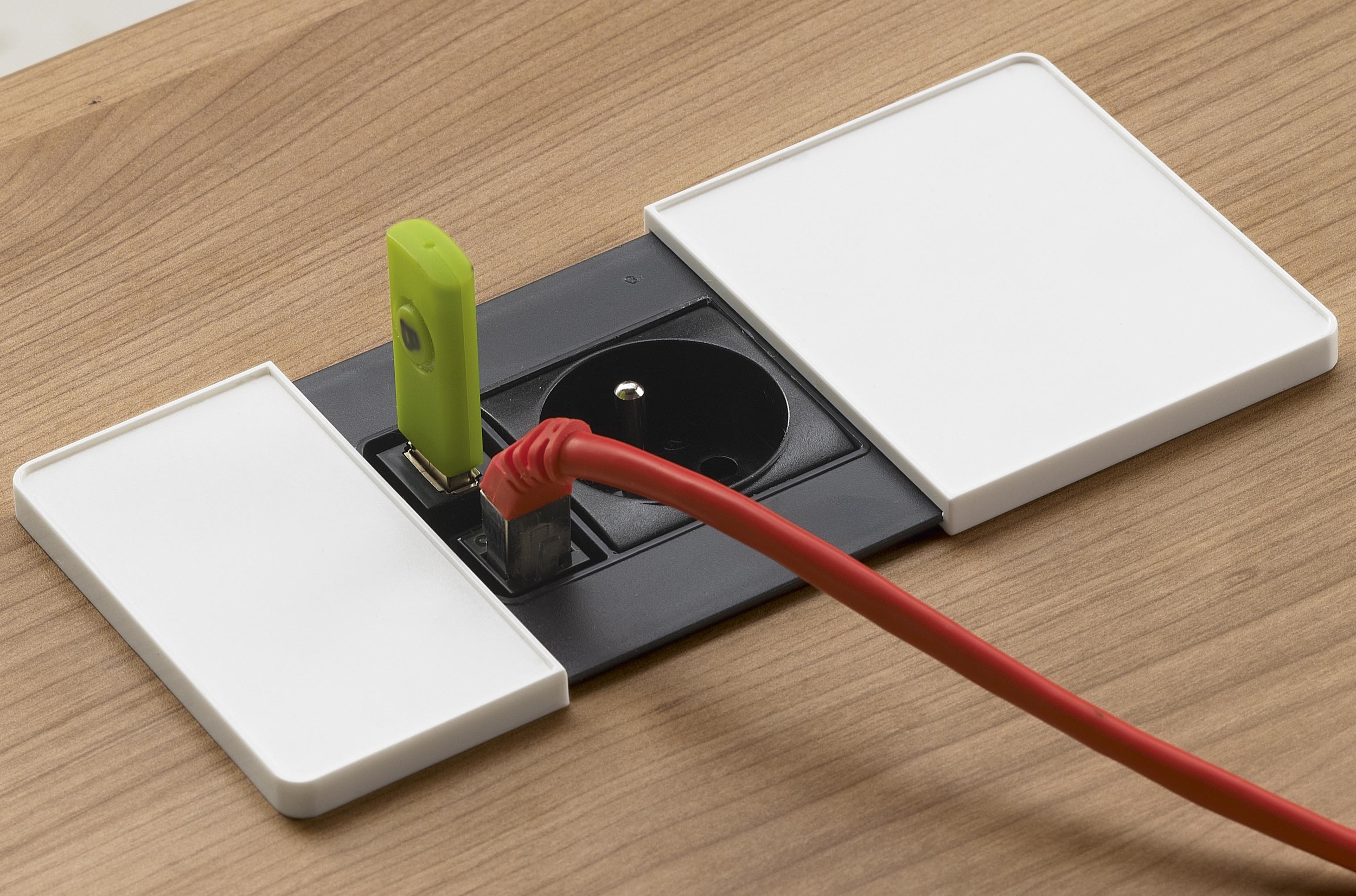 Prise de confort 1 USB &amp; 1 RJ45 GAUTIER OFFICE blanc