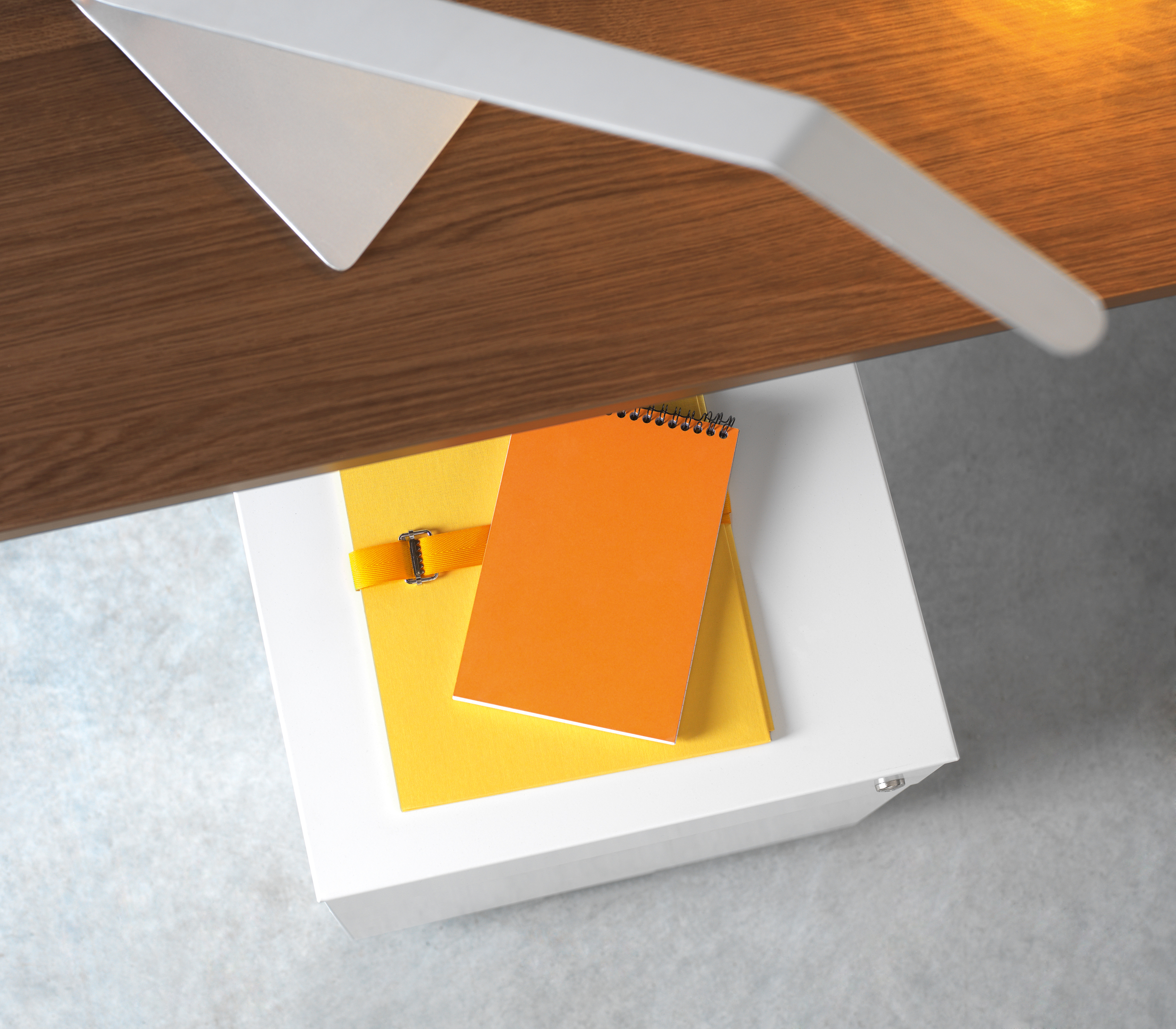 GAUTIER OFFICE - YES CHENE ROYAL 3