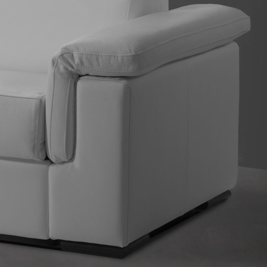 accoudoir-cuir-blanc-du-canape-convertible-calvi