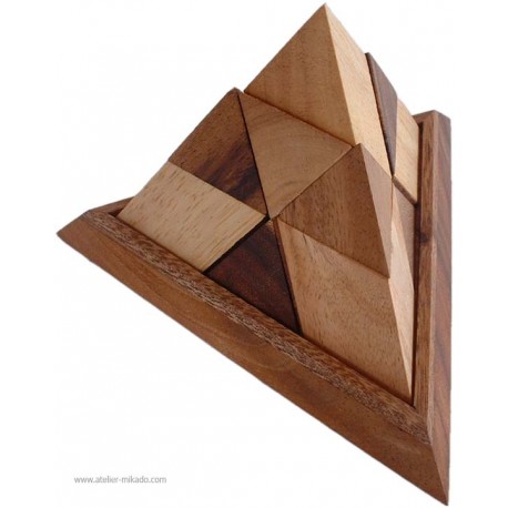 la-pyramide-14-pieces-bois