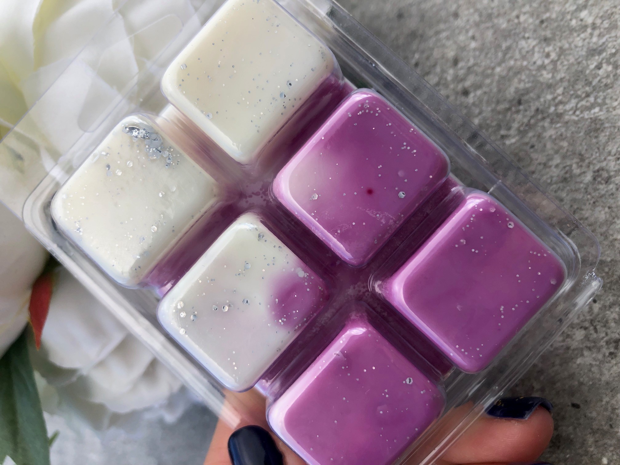 Tablette fondante parfumée aux fraises des bois