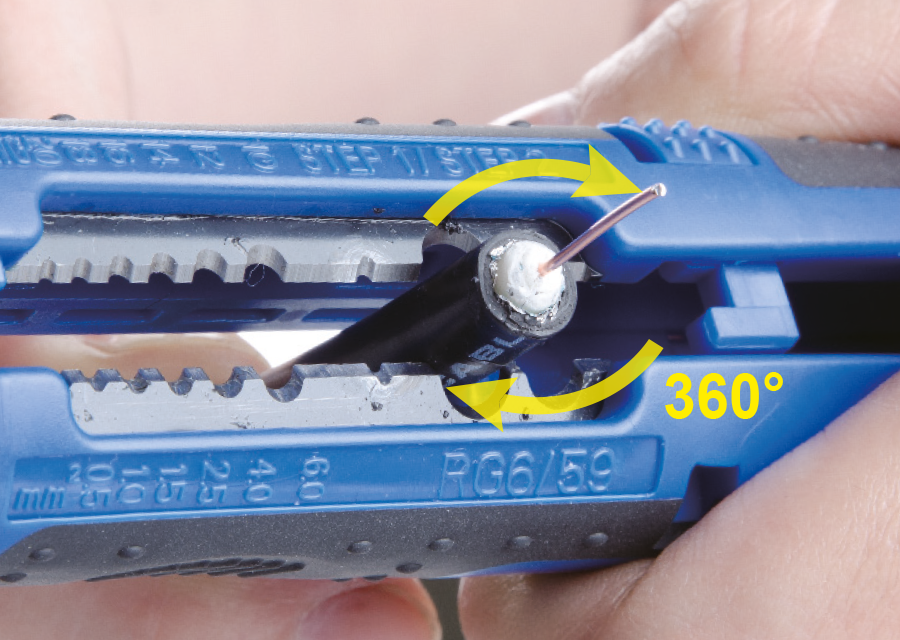 67B205_7