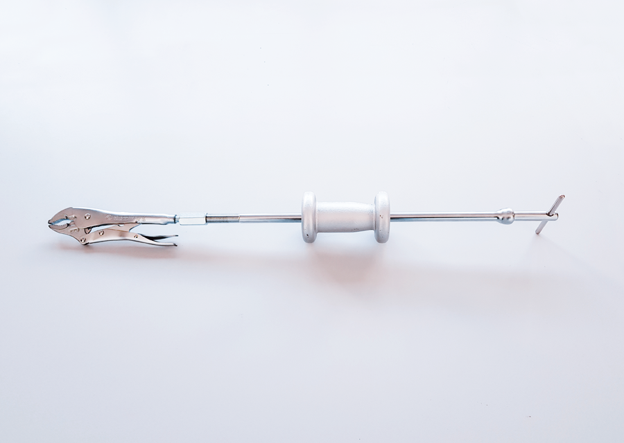 9BQ01-Locking_pliers_puller
