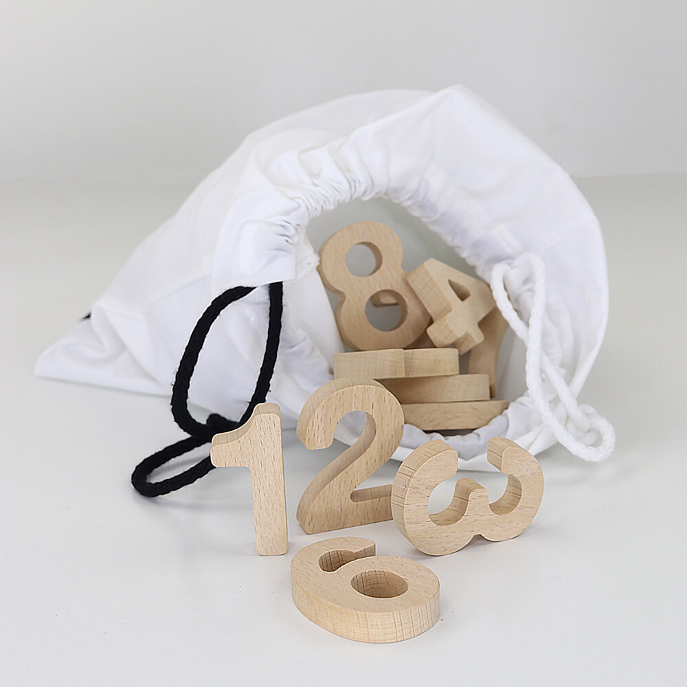 Jeu des chiffres en bois naturel