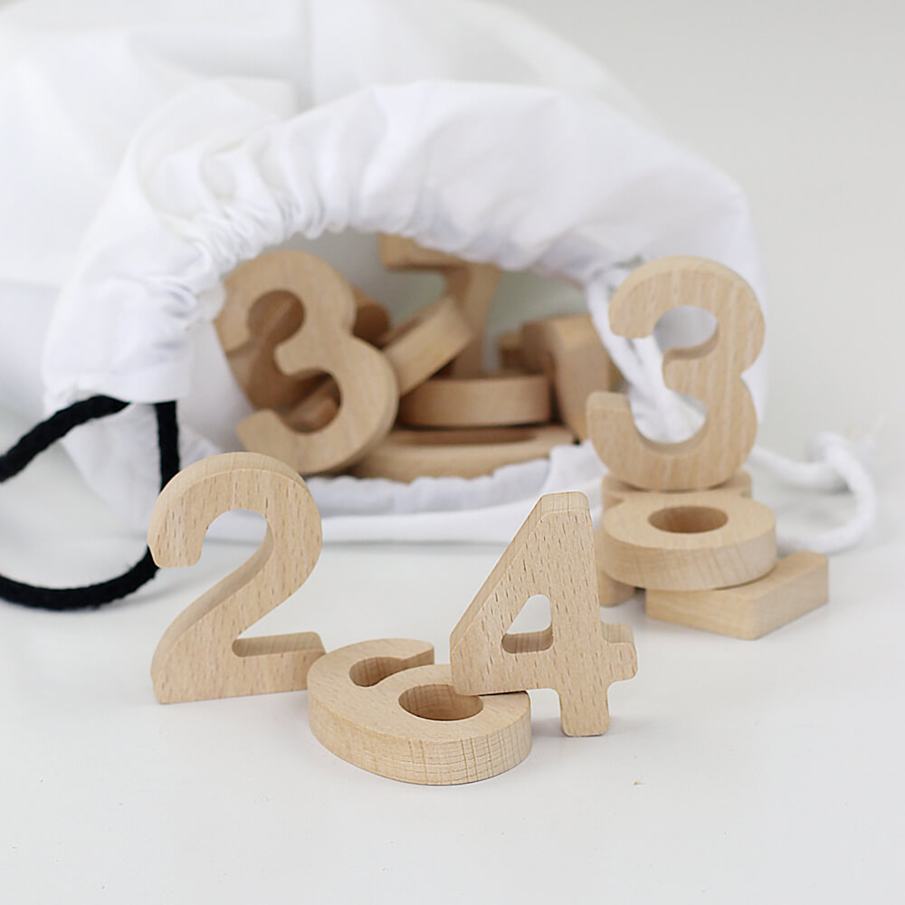 CHIFFRE-EN-BOIS-HETRE