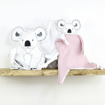 doudou-lange-koala-rose-doudou-noir-et-banc-petit-bloom