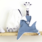 doudou-lange-girafe-bleu-petit-bloom