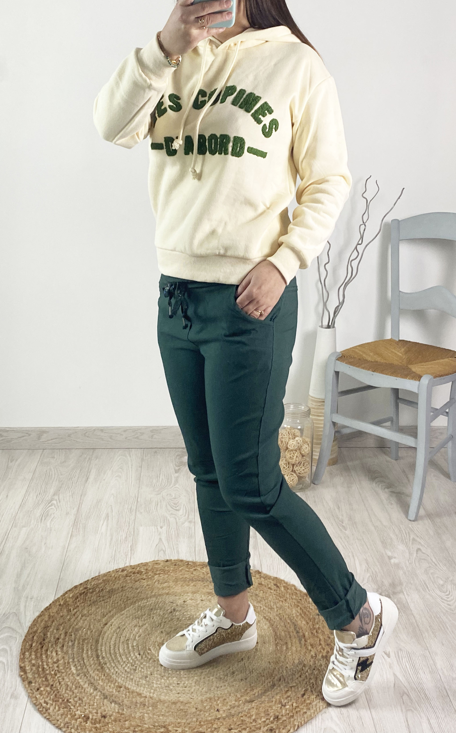 bonnie_bonnieandcie_sweat_capuche_cordon_copine_écritute_phrase_idée_tendance_cadeau_copine copie