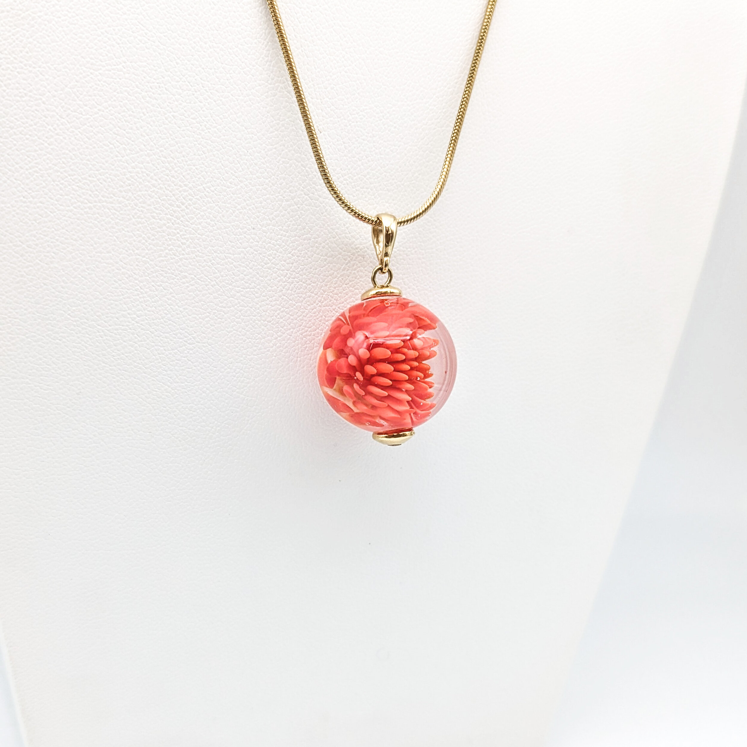Collier One orange solaire.2