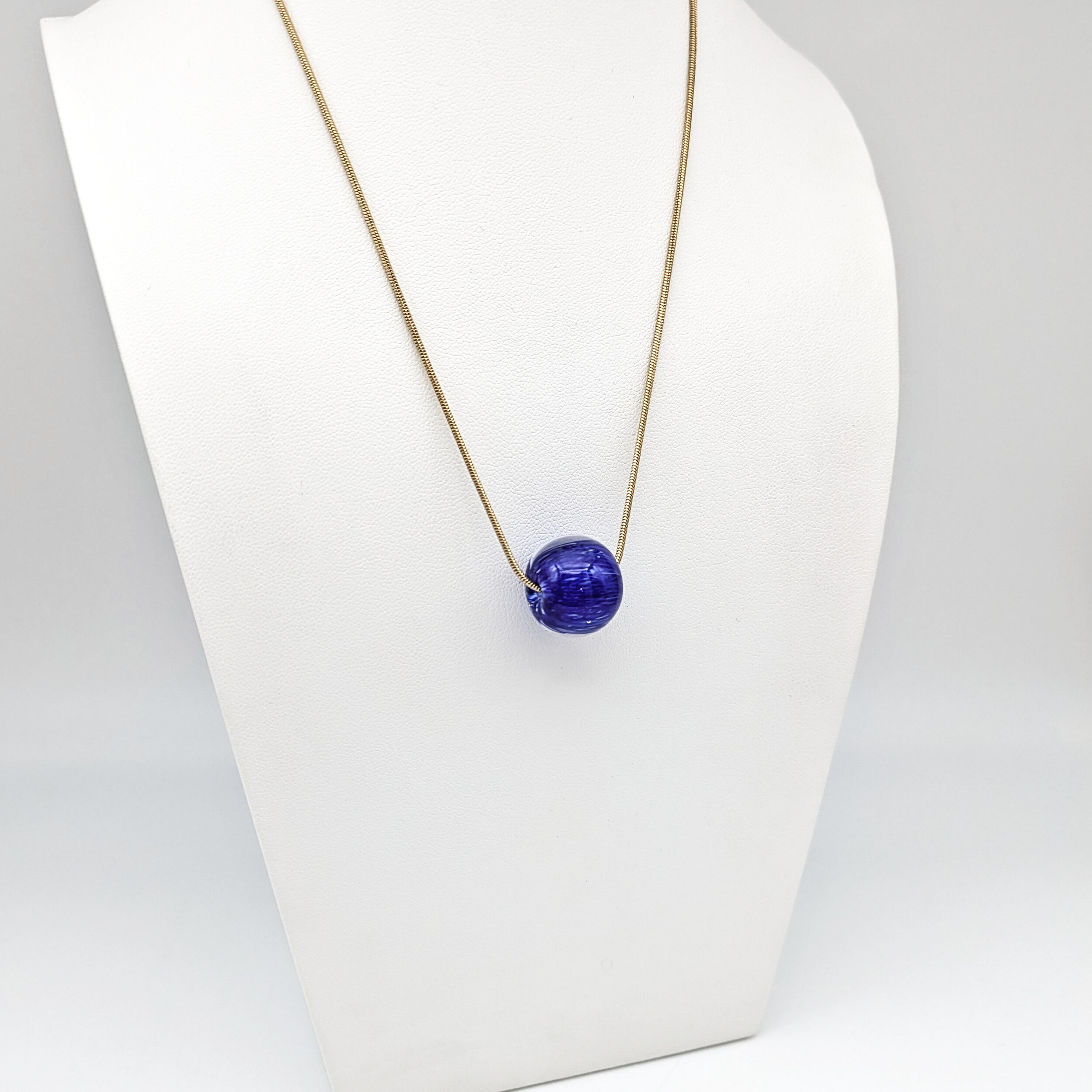 Collier One mystère ble.3