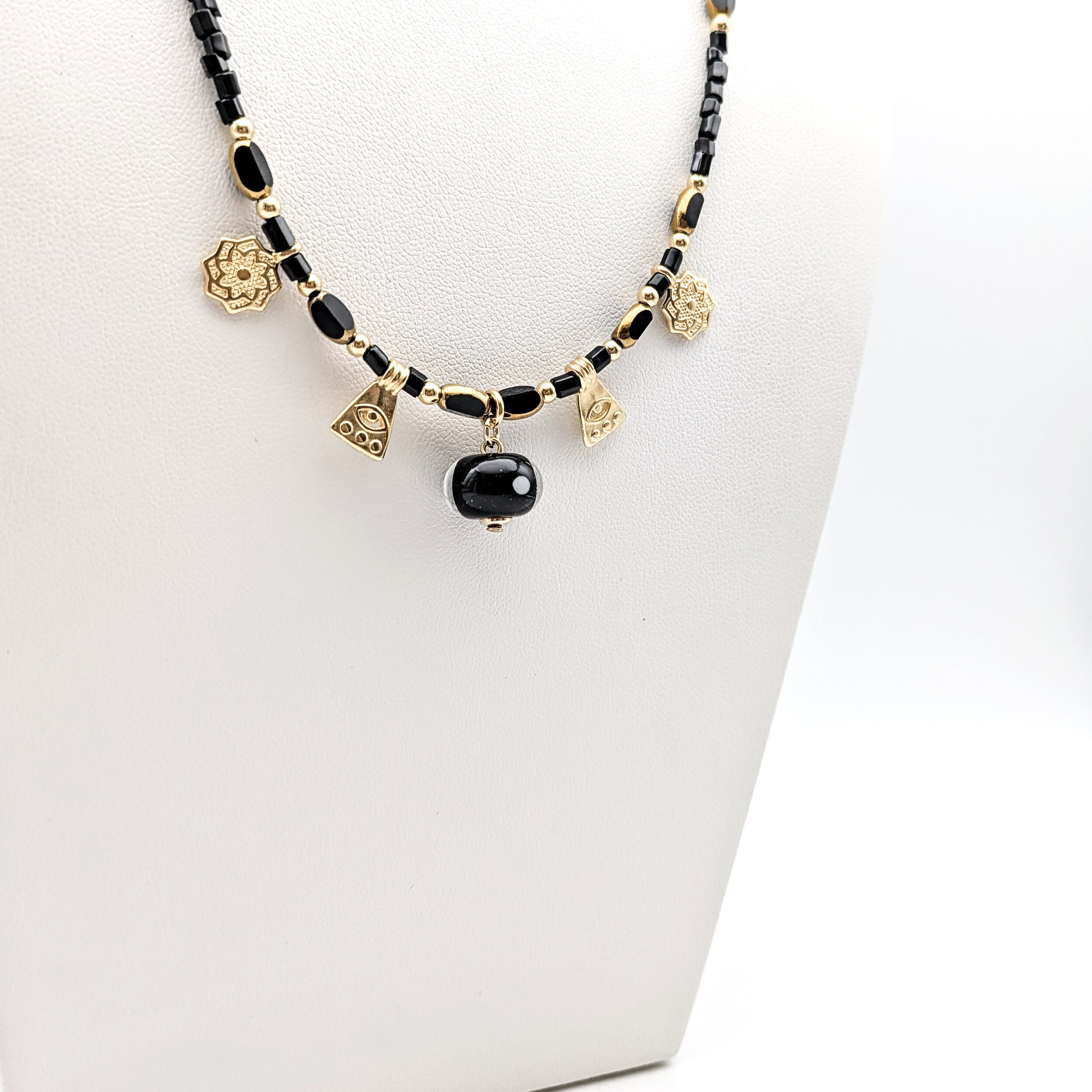 Collier sya nuit