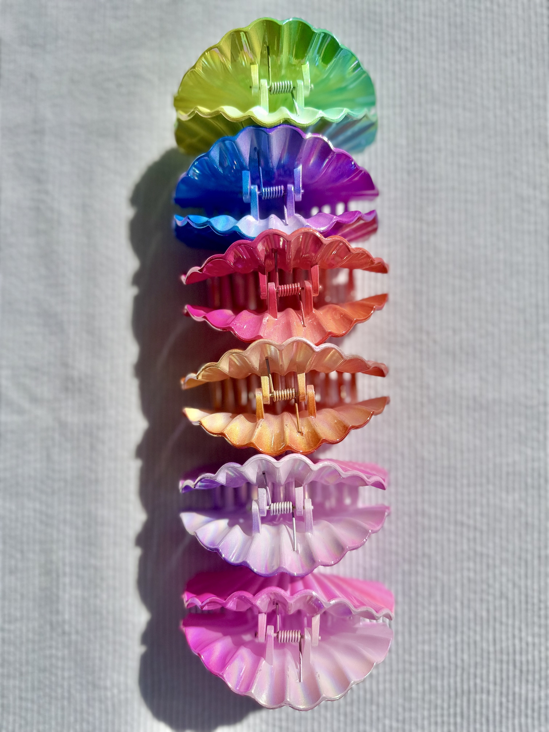 Grosse pince à cheveux en forme de coquillage, pince à cheveux pas cher et coloré, concept store Influence Maryva