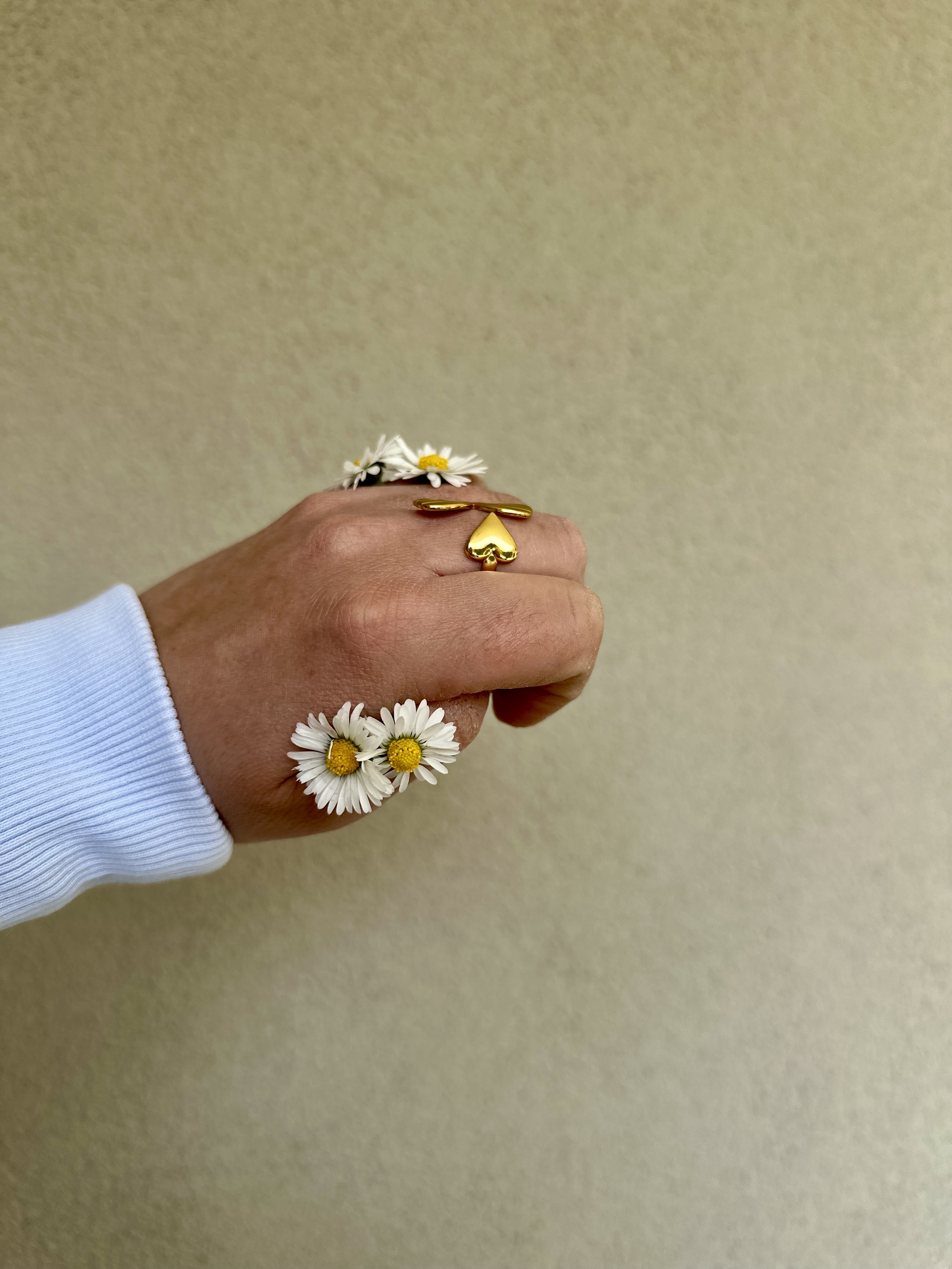 Bague fleur en acier inoxydable doré hypoallergénique
