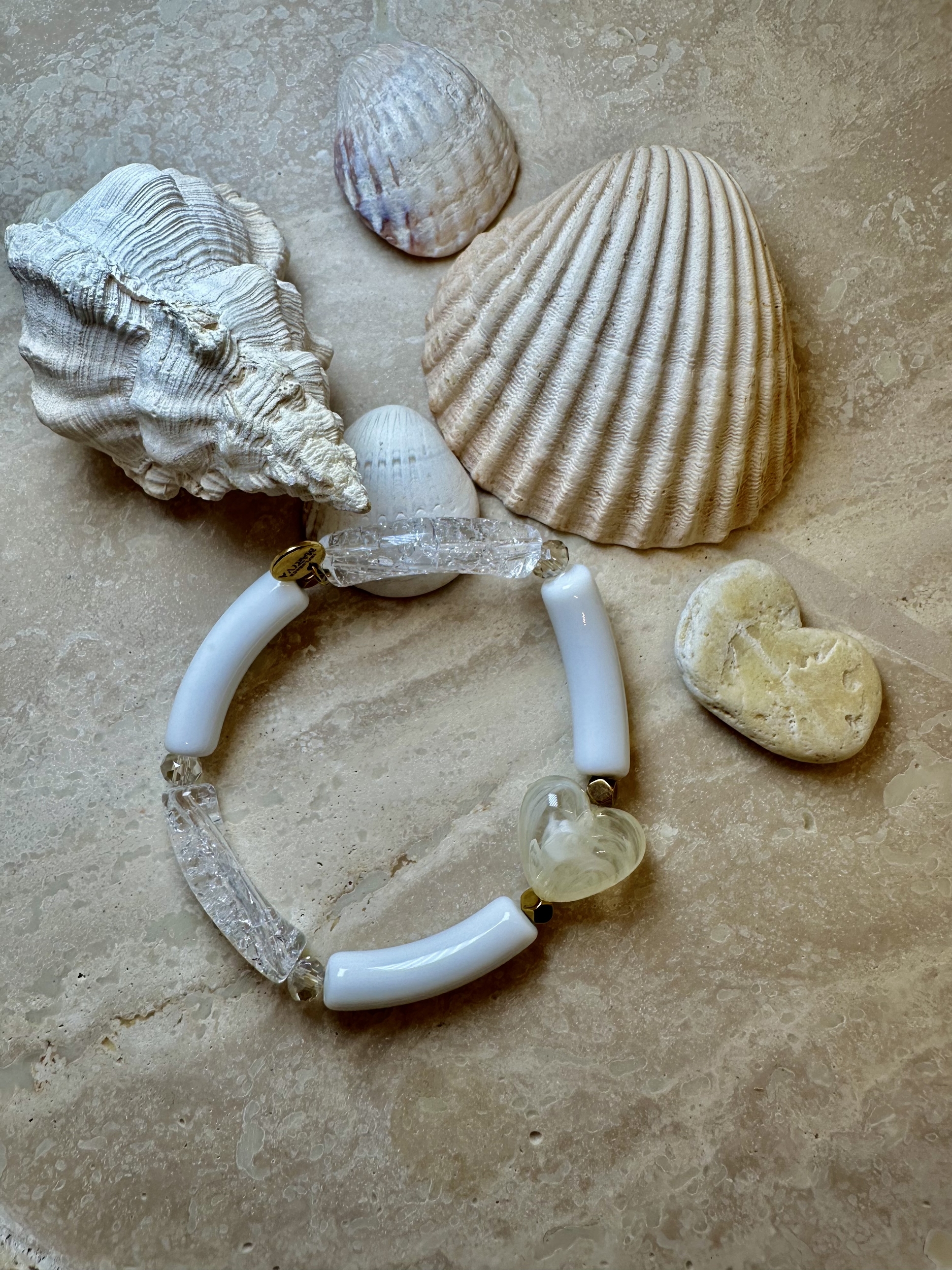 Bracelet avec un gros coeur, bracelet en perle Influence Maryva