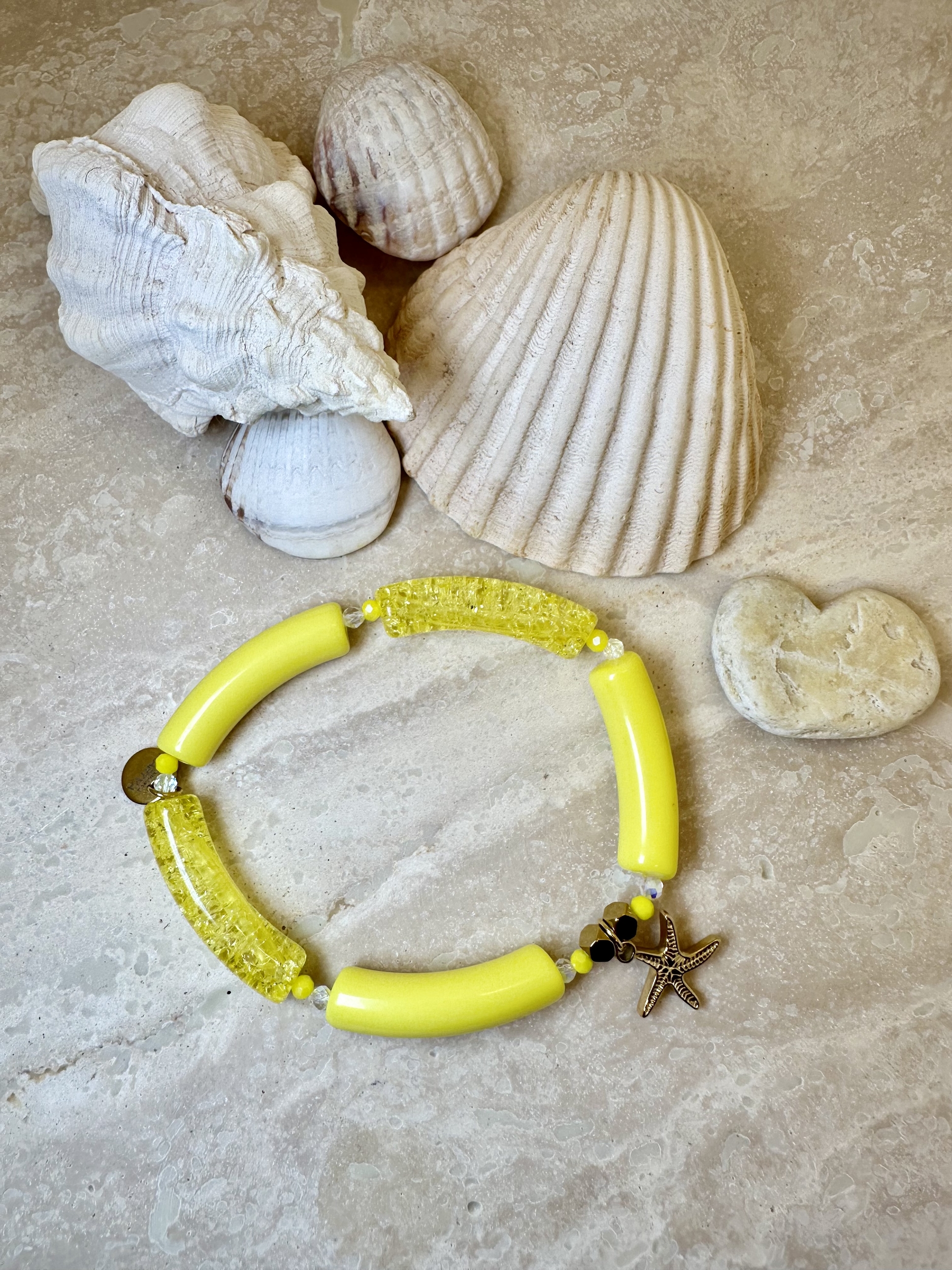 Bracelet plage Morea, bracelet en perles couleur jaune