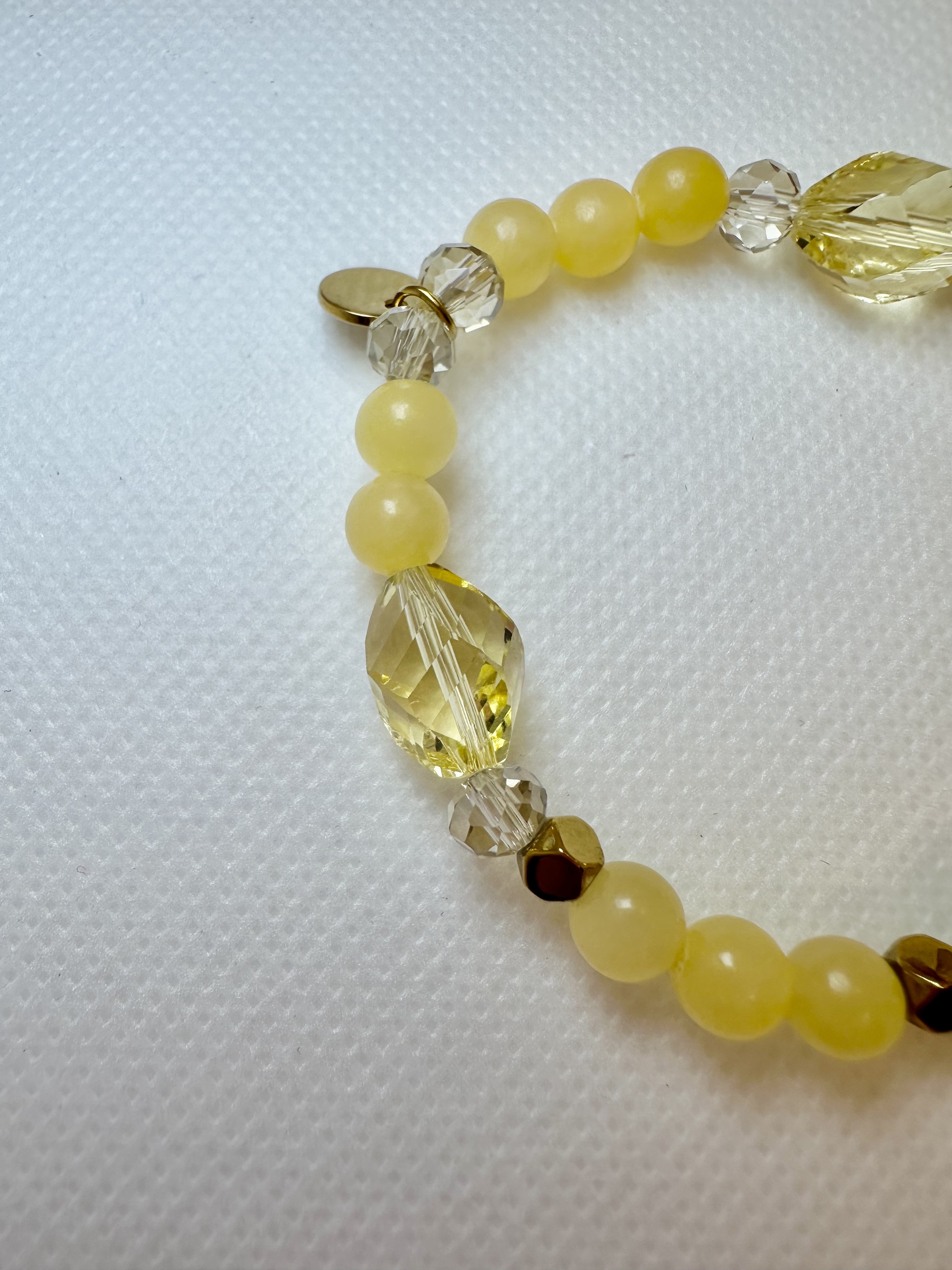 Bracelet élastique en pierre jaune