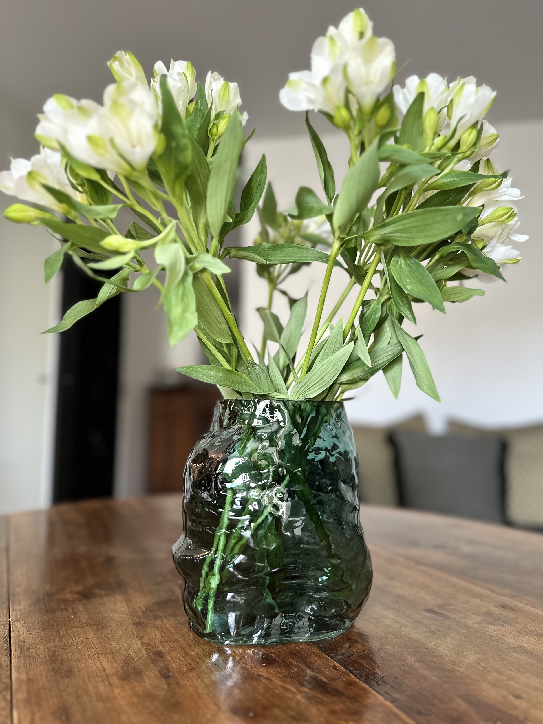 Vase en verre vert design
