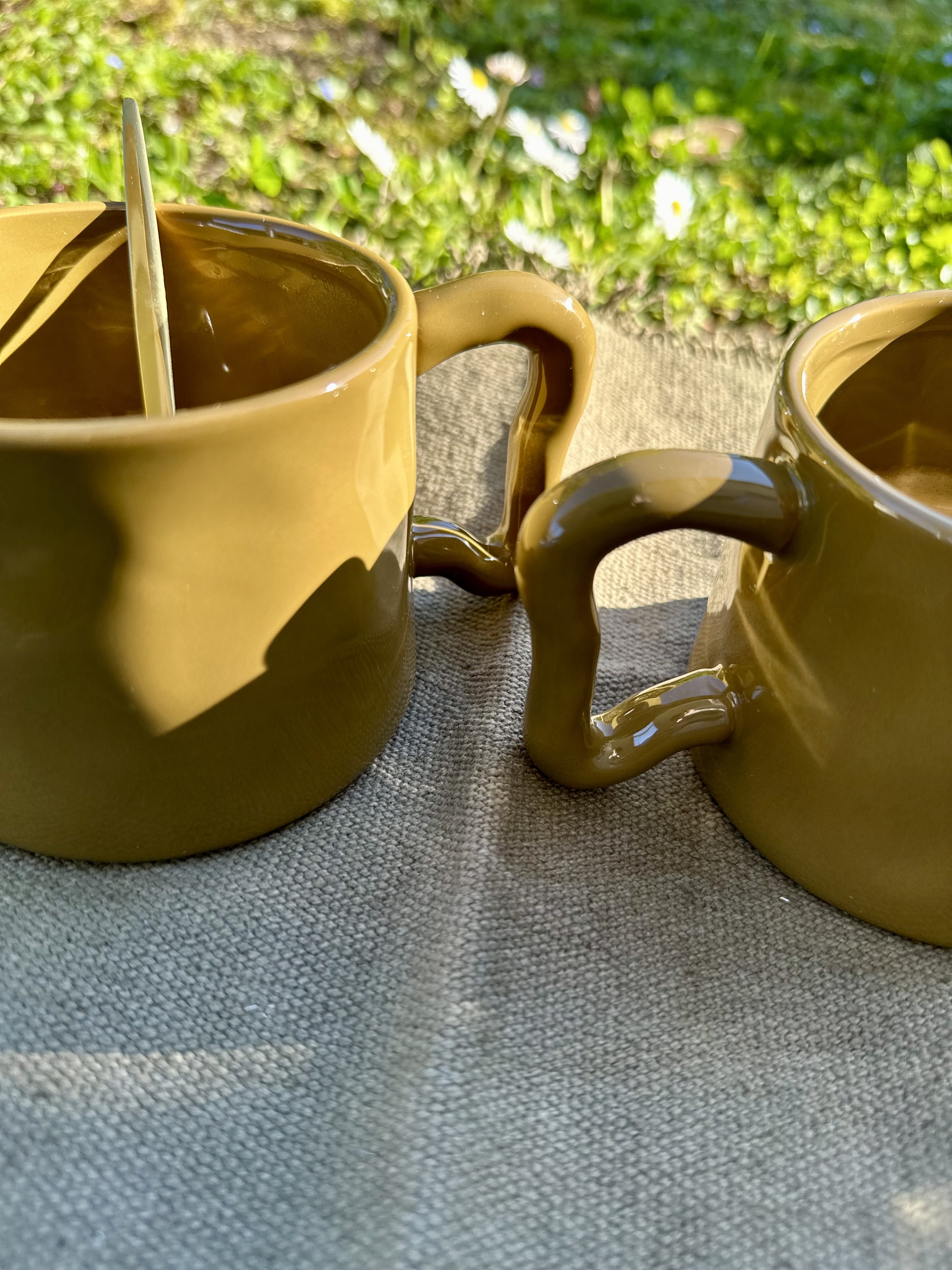 Tasse a café tendance kaki