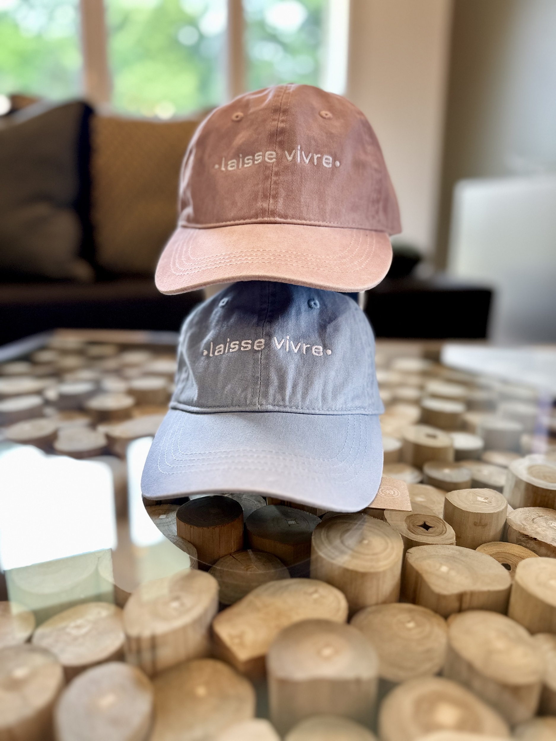 Casquette de protection broderie laisse vivre bleu et rose