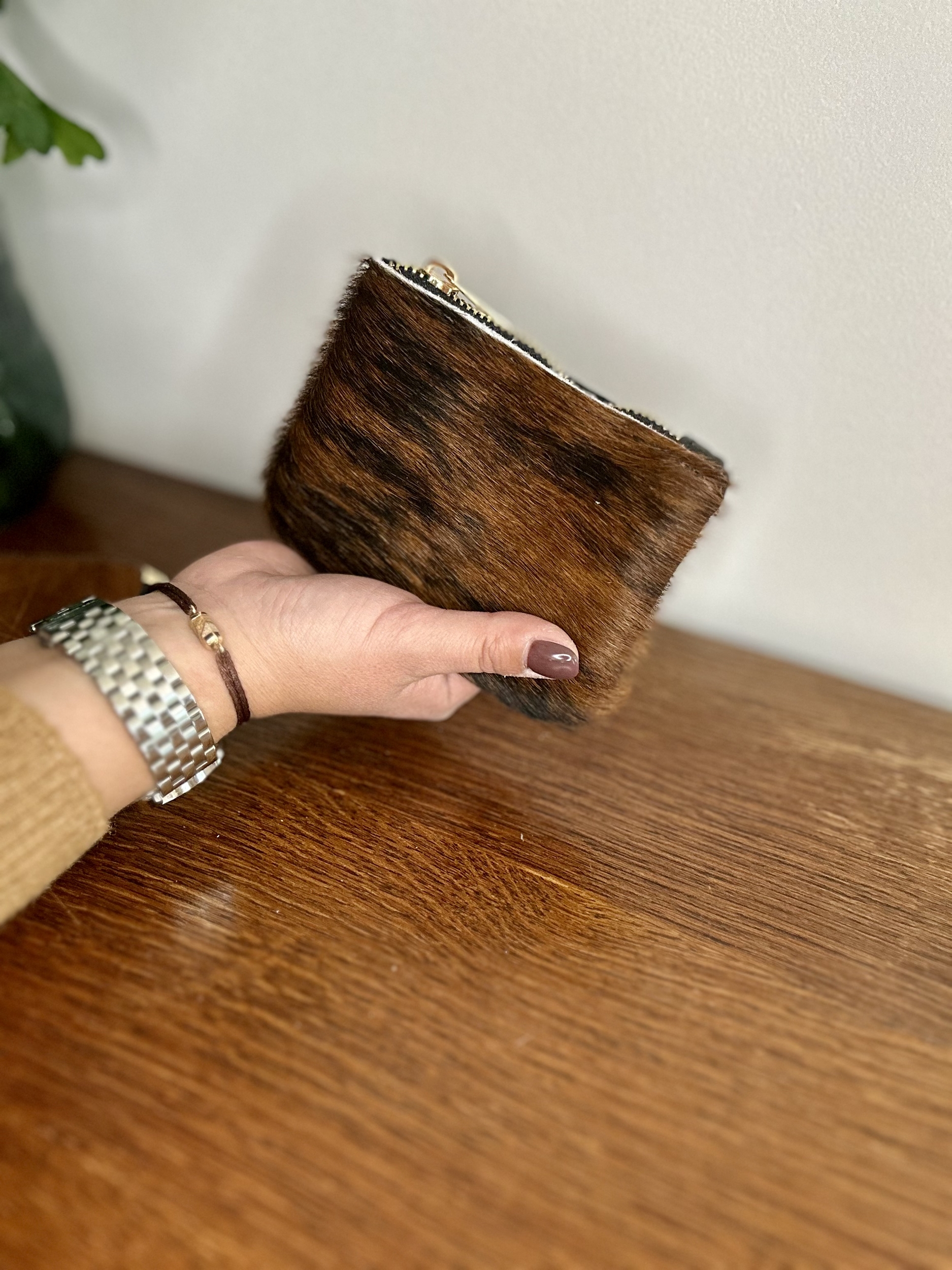 Porte-monnaie stylé à poils marron et noir 100% cuir