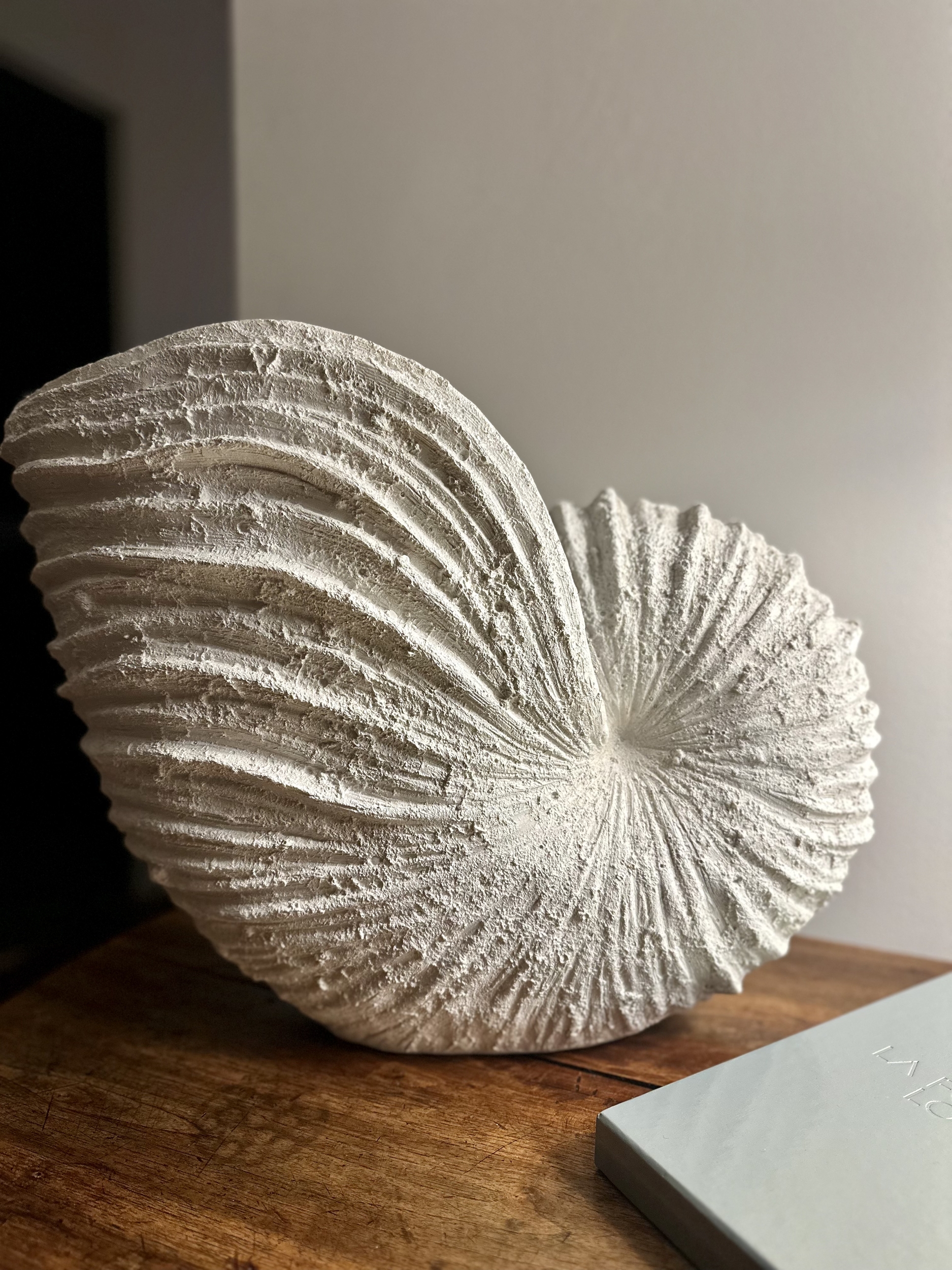 Objet de décoration au design épuré et contemporaine