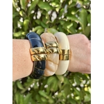 Bracelet jonc en résine aimanté couleur beige, noir, blanc cassé et doré