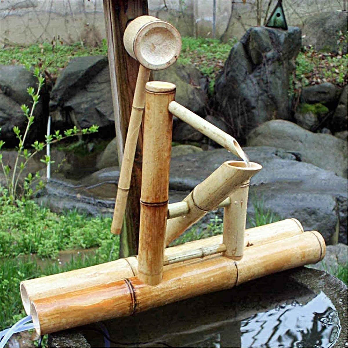 fontaine-en-bambou-japonaise