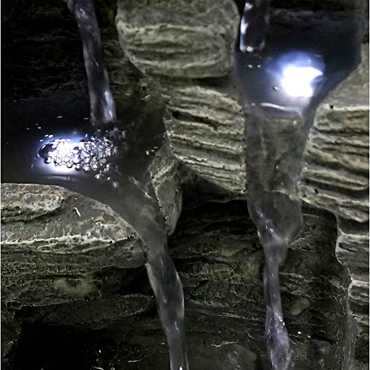 fontaine-cascade-pierre