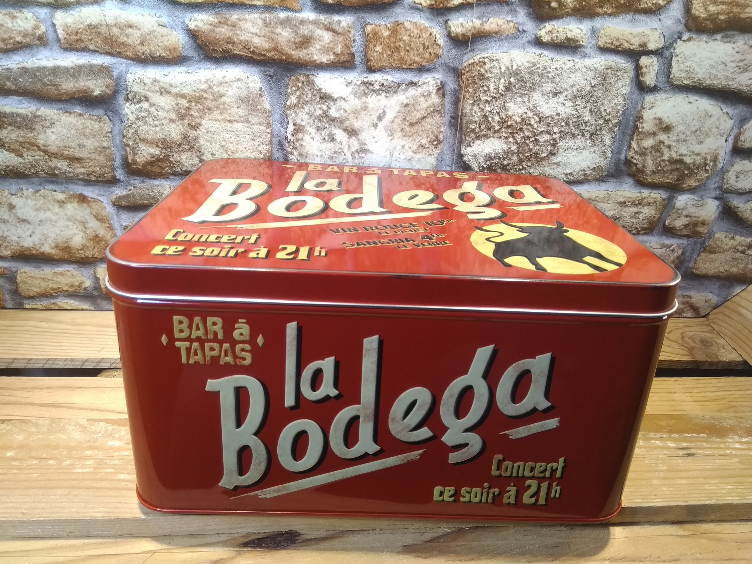 grande boite métal publicitaire la bodega