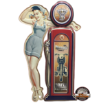plaque découpée en relief pin-up pompiste vintage