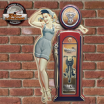 plaque métal pompiste pin-up station service rétro