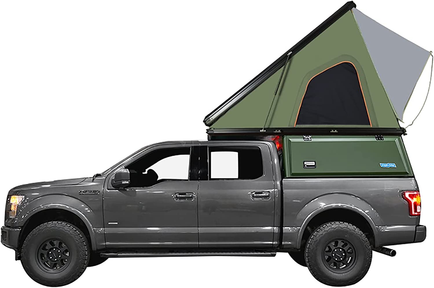 Tente de toit triangulaire à coque rigide, toile vert kaki, ouverte sur un pick-up gris